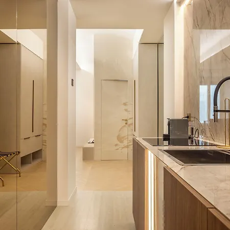 Borghese Boutique 4*